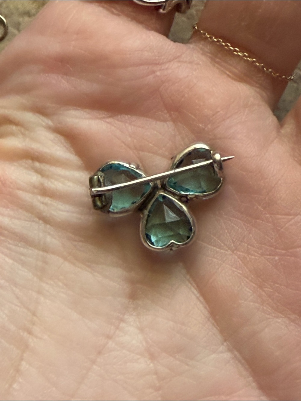 Antique Sterling Silver Glass? Shamrock Small Pin/Brooch - Picture 8 of 11